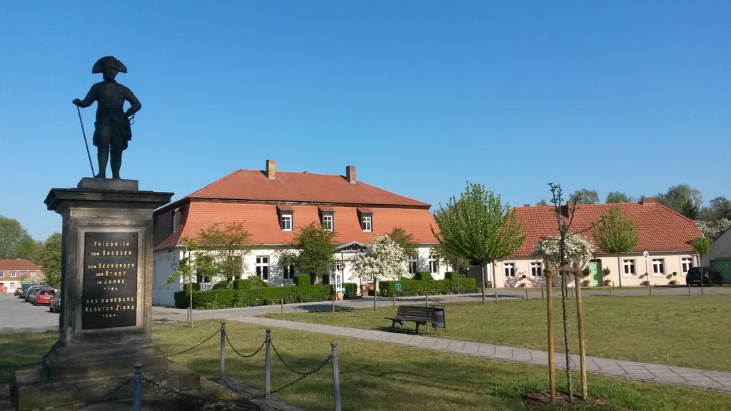 Hotel Alte Forsterei Kloster Zinna Exterior foto